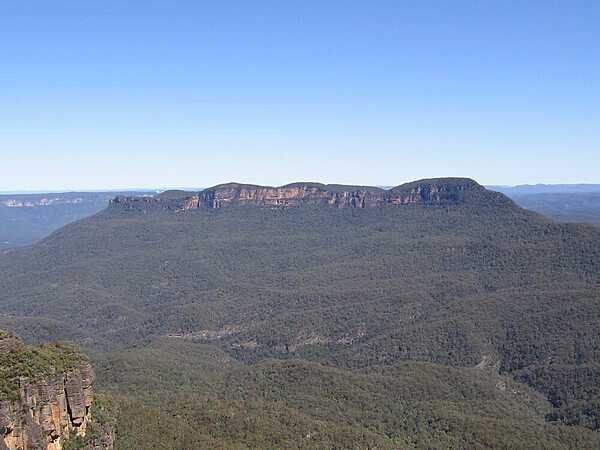 Mount Solitary in the Blue Mountains west of Sidney.