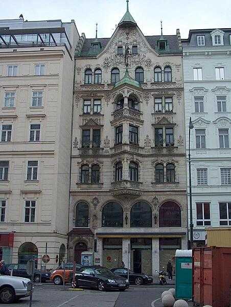 A magnificently decorated building in Vienna.
