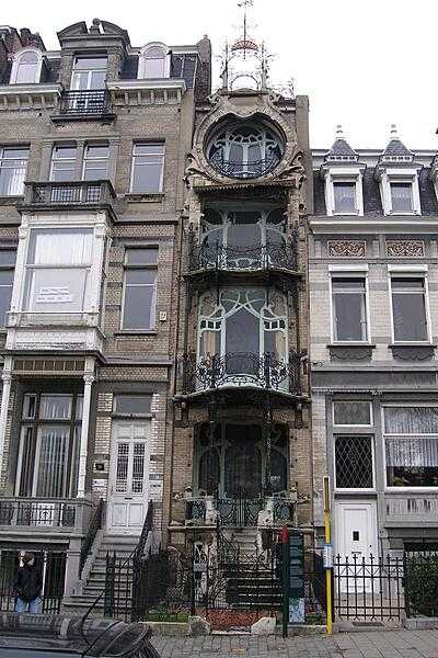 The Saint-Cyr House in Brussels was built between 1901-03 for painter 
Georges de Saint-Cyr; it is an Art Nouveau masterpiece.