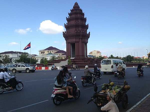 The Independence Monument in Phnom Penh, capital of Cambodia, was completed in 1958 to memorialize Cambodia's independence from France in 1953. Its lotus-shaped stupa form mimics the style seen at the Khmer temple at Banteay Srei and other Khmer historical sites.
