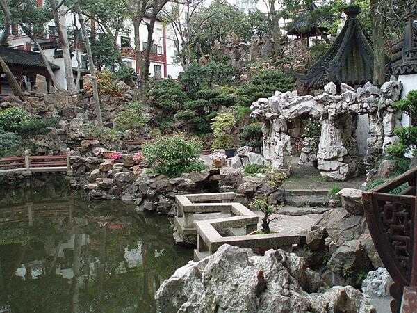 Yuyuan Garden in Shanghai, which dates to the Ming Dynasty (14th-17th centuries), contains two hectares (five acres) of delicate pavilions and winding paths.