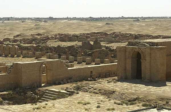 The remains of several temples and the ancient walls that surrounded them can be seen from atop the highest temple in the center of the ancient city of Hatra. Photo courtesy of the US Department of Defense.