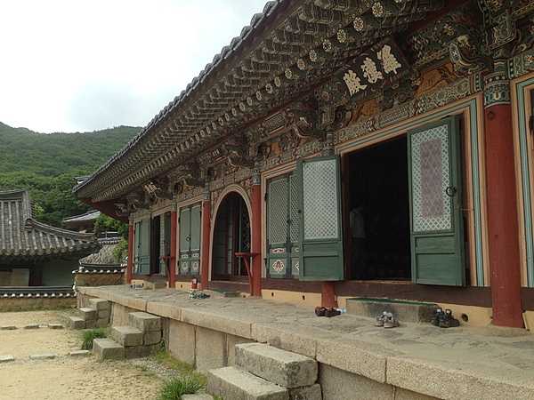 Beomeosa is considered to be one of Korea's five great temples. Located on the eastern edge of Geumjeongsan, a famous mountain outside Busan, it was founded in 678. The photo shows the entrances to one of the main temple buildings.