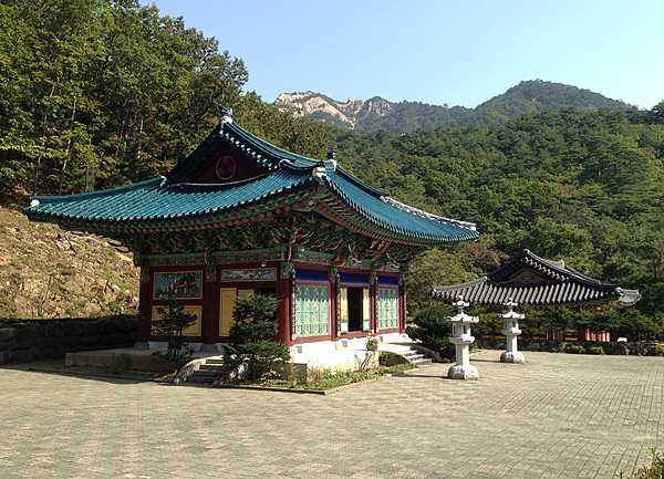 Part of the Sinheungsa Buddhist Temple complex near the main entrance to Seoraksan National Park.