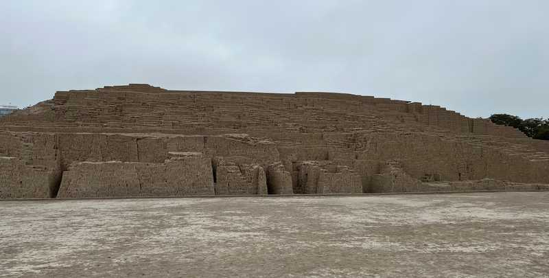 Located in the heart of Lima,this archeological site is one of several Pre-Columbian structures built in Lima's earliest days by members of the indigenous Pre-Incan Lima Culture . Composed entirely of clay and adobe, Huaca Pucllana served as a ceremonial and administrative center between A.D. 200 and 700.
