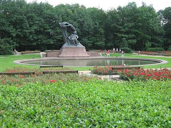 The bronze Frederic Chopin Monument in the Park Lazienkowski (Royal Baths Park) in Warsaw, erected in 1926.