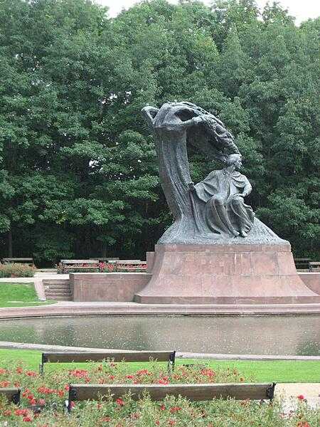 A closer view of the Frederic Chopin Monument in the Park Lazienkowski (Royal Baths Park) in Warsaw.