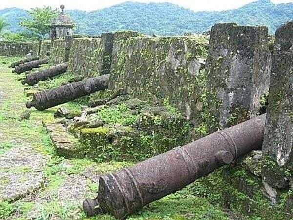 Canons at the fortress in Portobelo.
