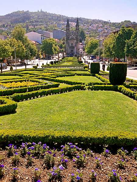 The medieval section of Guimaraes opens onto the “Largo Republica do Brasil (Republic Square of Brazil)” with its formal flower gardens. One end of the square features the slim Nossa Senhora da Consolacao e dos Santos Passos (Church of Our Lady of Consolation and the Holy Steps), one of the loveliest examples of Portuguese Baroque architecture.