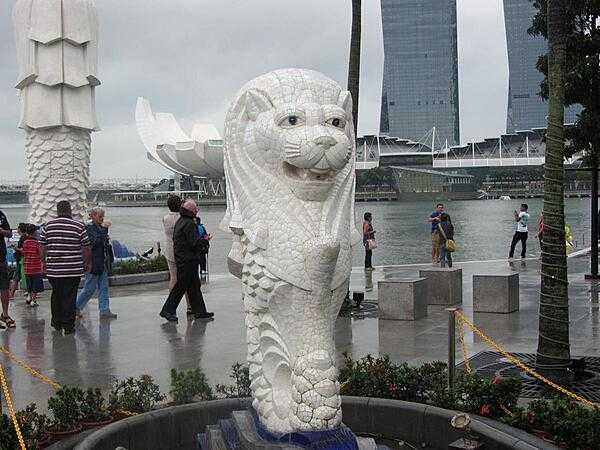 Close up view of the smaller (2-meter high) Merlion beside Marina Bay in Singapore.
