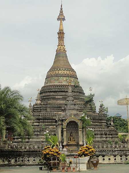 The stupa at Wat Bupparam in Chiang Mai.