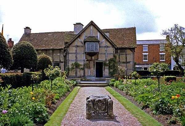 William Shakespeare&apos;s birthplace, Stratford-on-Avon, England.