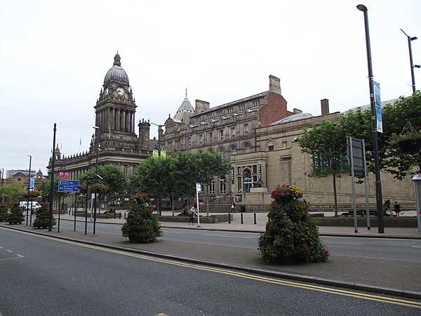 The Leeds Art Gallery, located next to Leeds Town Hall, houses primarily modern art, but also contains artwork of the 19th century and earlier.