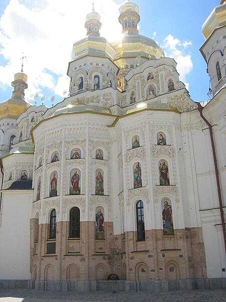 Another view of the Uspensky Sobor (Dormition Cathedral) at the Kyiv Pechersk Lavra (Kyiv Monastery of the Caves) complex. The unpainted section is meant to show what an earlier version of the church looked like before its 17th-century reconstruction in the Cossack Baroque style.